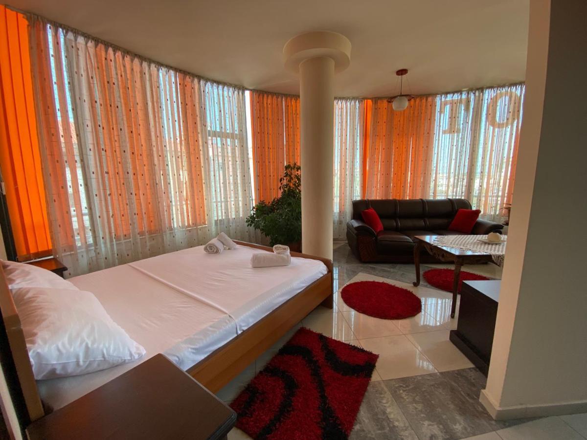 Hotel W Bush Square Fushe-Kruje Extérieur photo