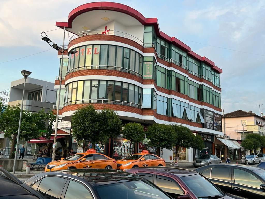 Hotel W Bush Square Fushe-Kruje Extérieur photo
